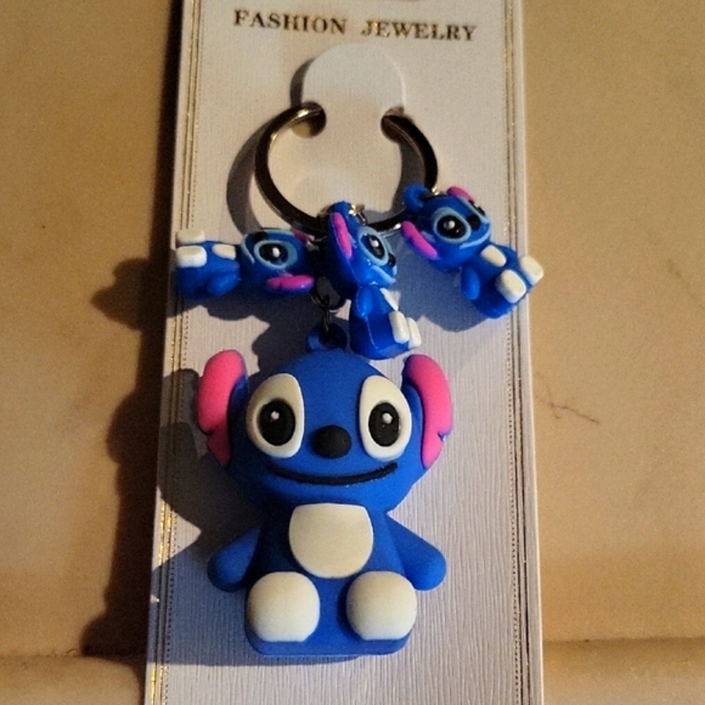 STITCH CHARACTER KEYCHAIN